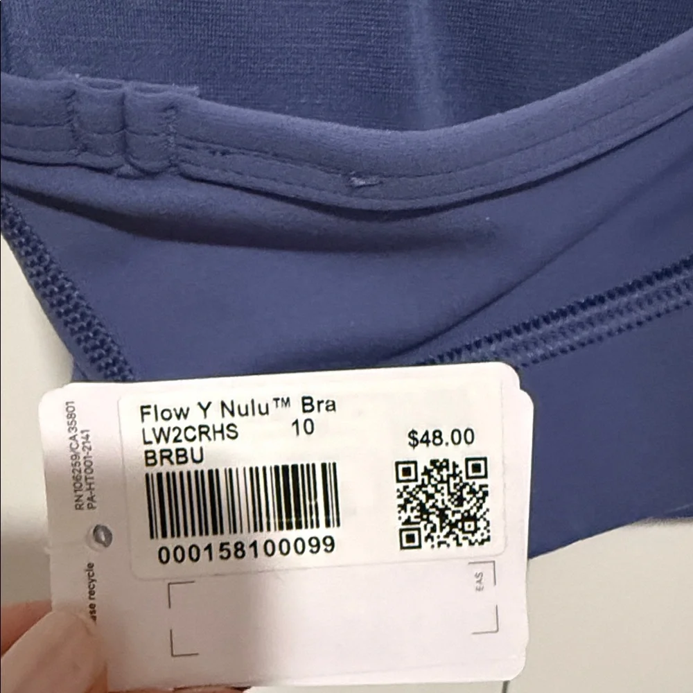 597 Lululemon Flow Y Nulu Bra size 10 in Brilliant blue B NWT - Picture 4 of 6